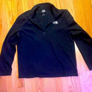 The North Face Men's Black half-zip Fleece Sweater Size Large